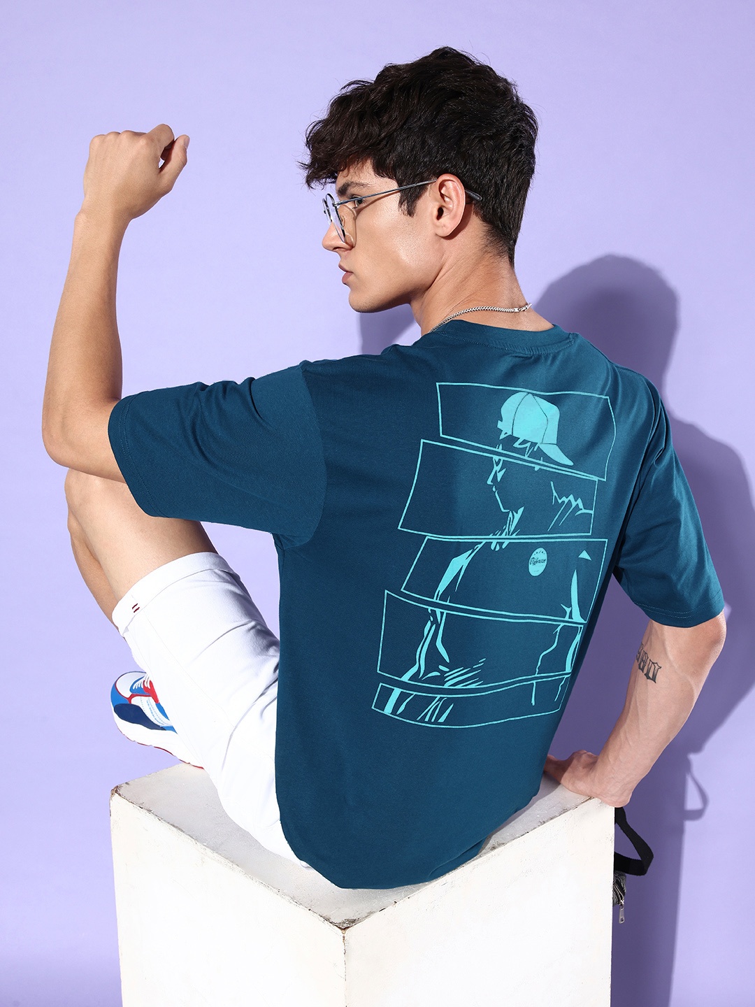 

Difference of Opinion Graphic Printed Oversized T-shirt, Blue