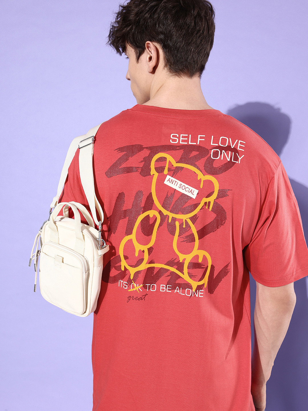 

Difference of Opinion Graphic Printed Oversize T-shirt, Red