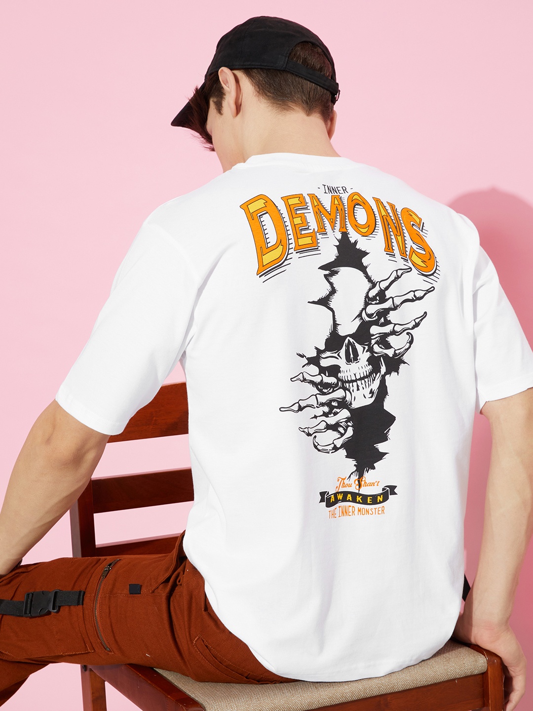 

Difference of Opinion Graphic Printed Oversized T-shirt, White