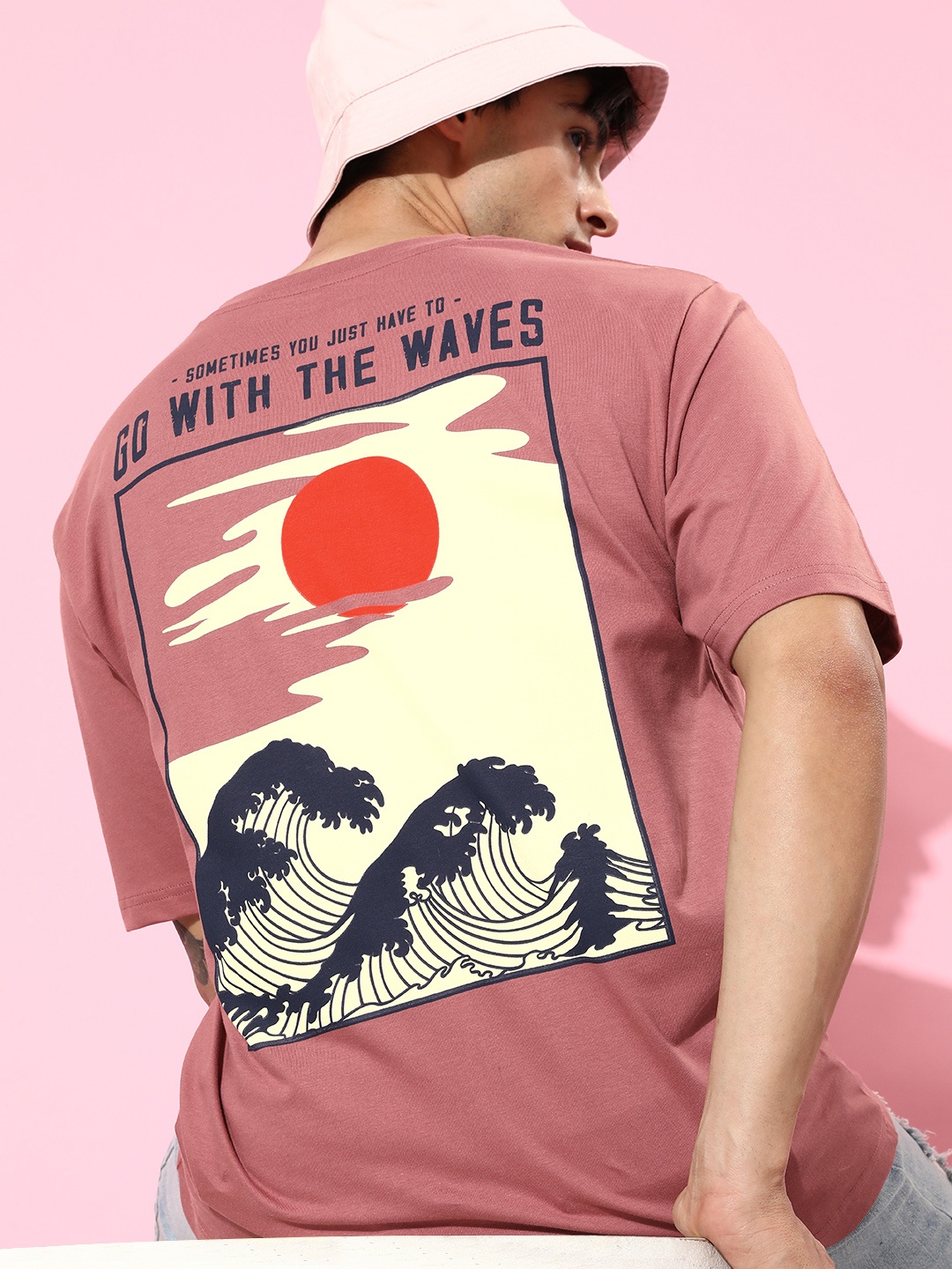 

Difference of Opinion Graphic Printed Oversized T-shirt, Rose
