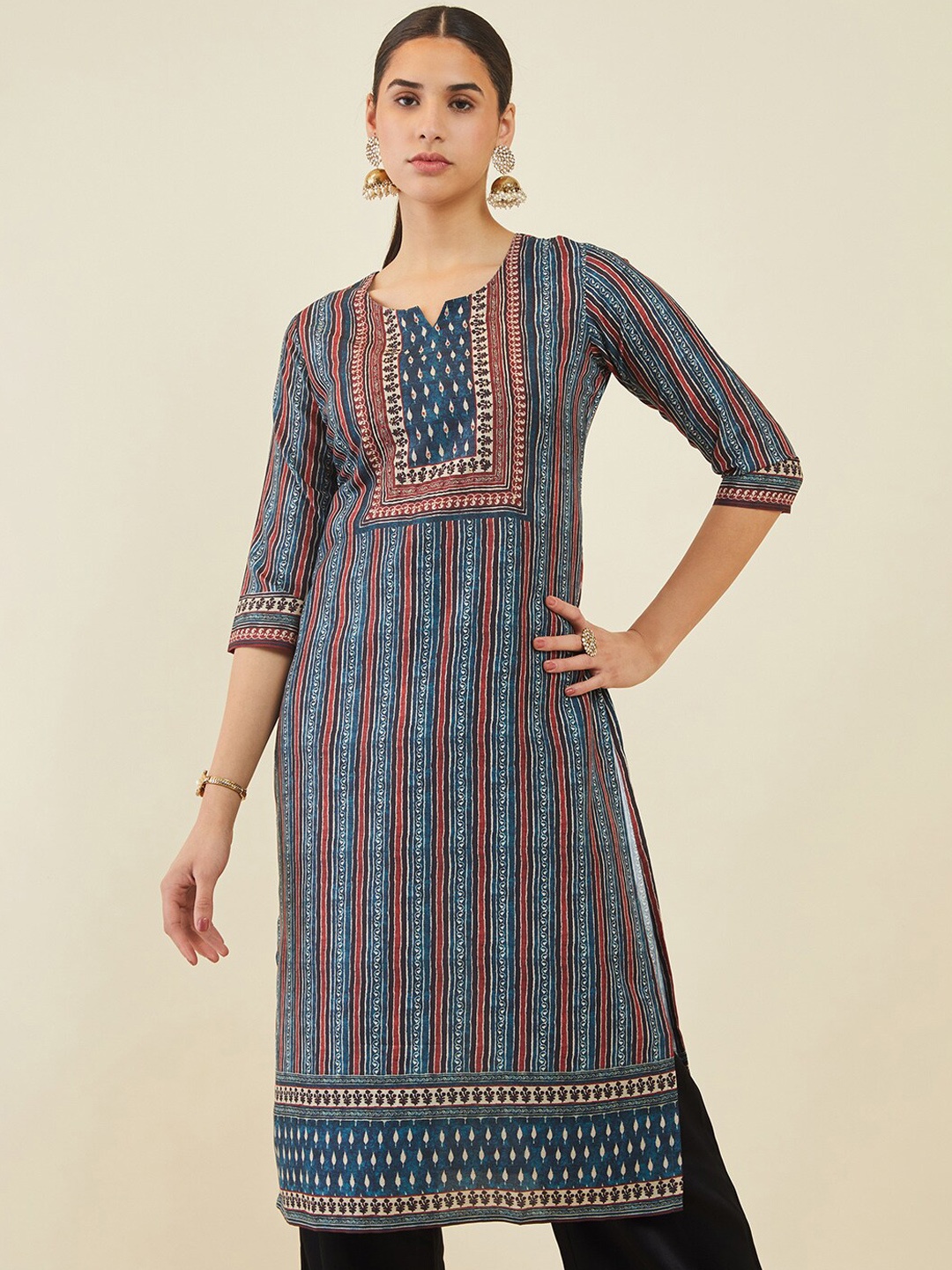 

Soch Geometric Printed Notched Neck Straight Kurta, Blue
