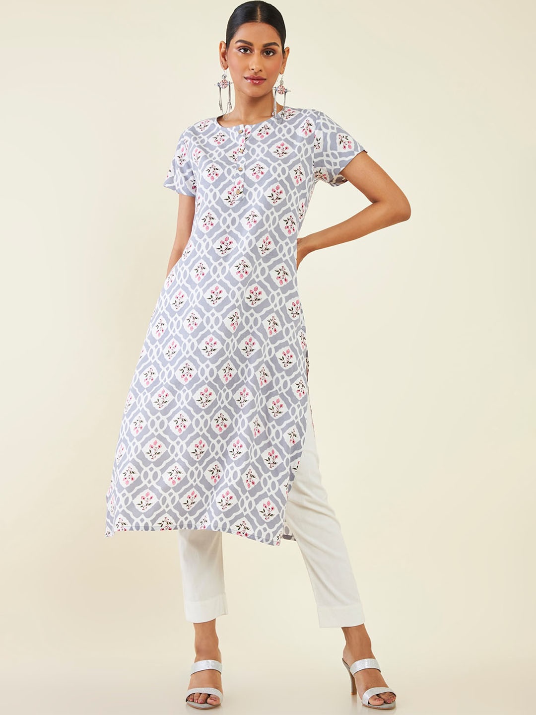 

Soch Floral Printed Round Neck Kurta, Grey