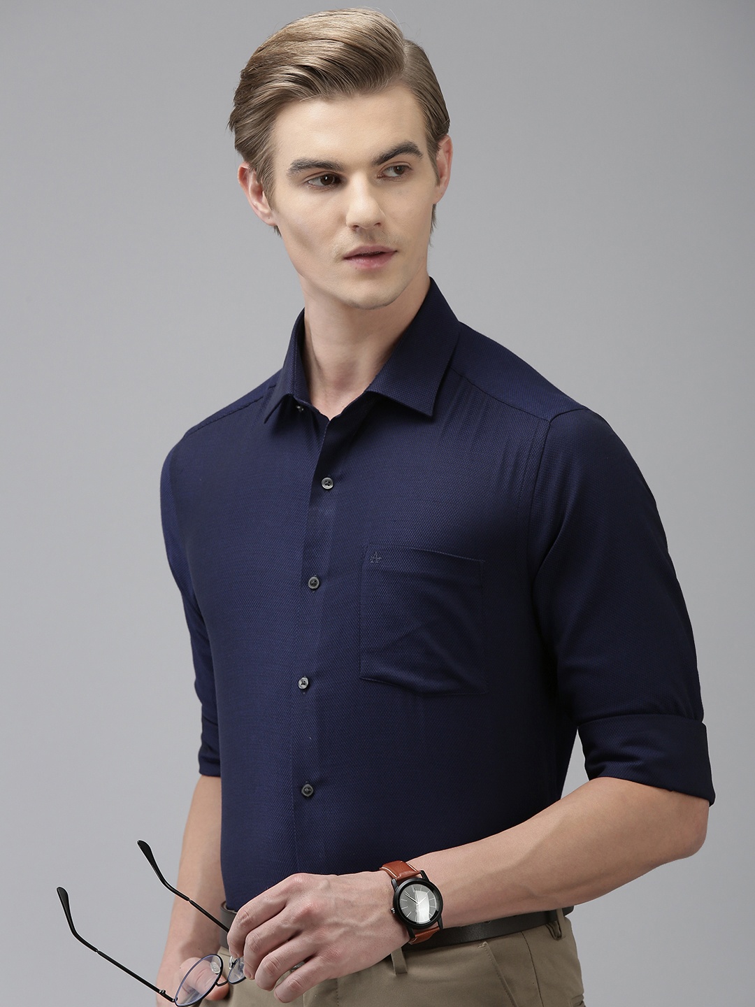 

Arrow Self Design Manhattan Slim Fit Pure Cotton Formal Shirt, Navy blue