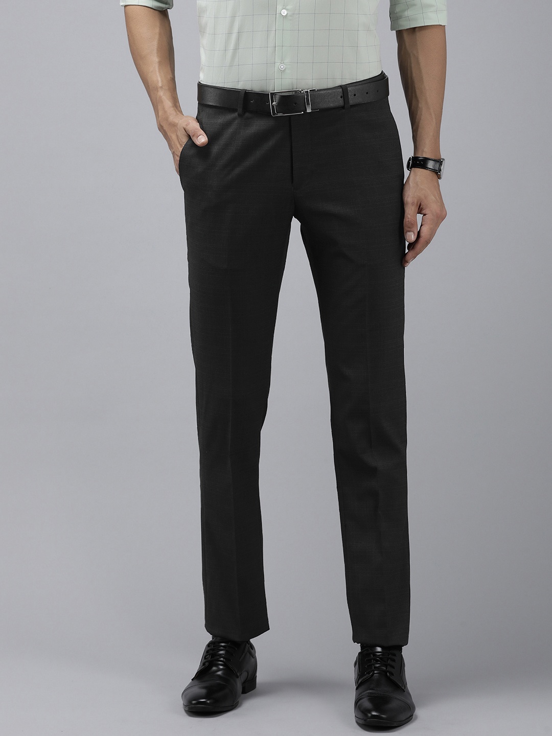 

Arrow Men Hudson Mid-Rise Checked Tailored Fit Trousers, Black