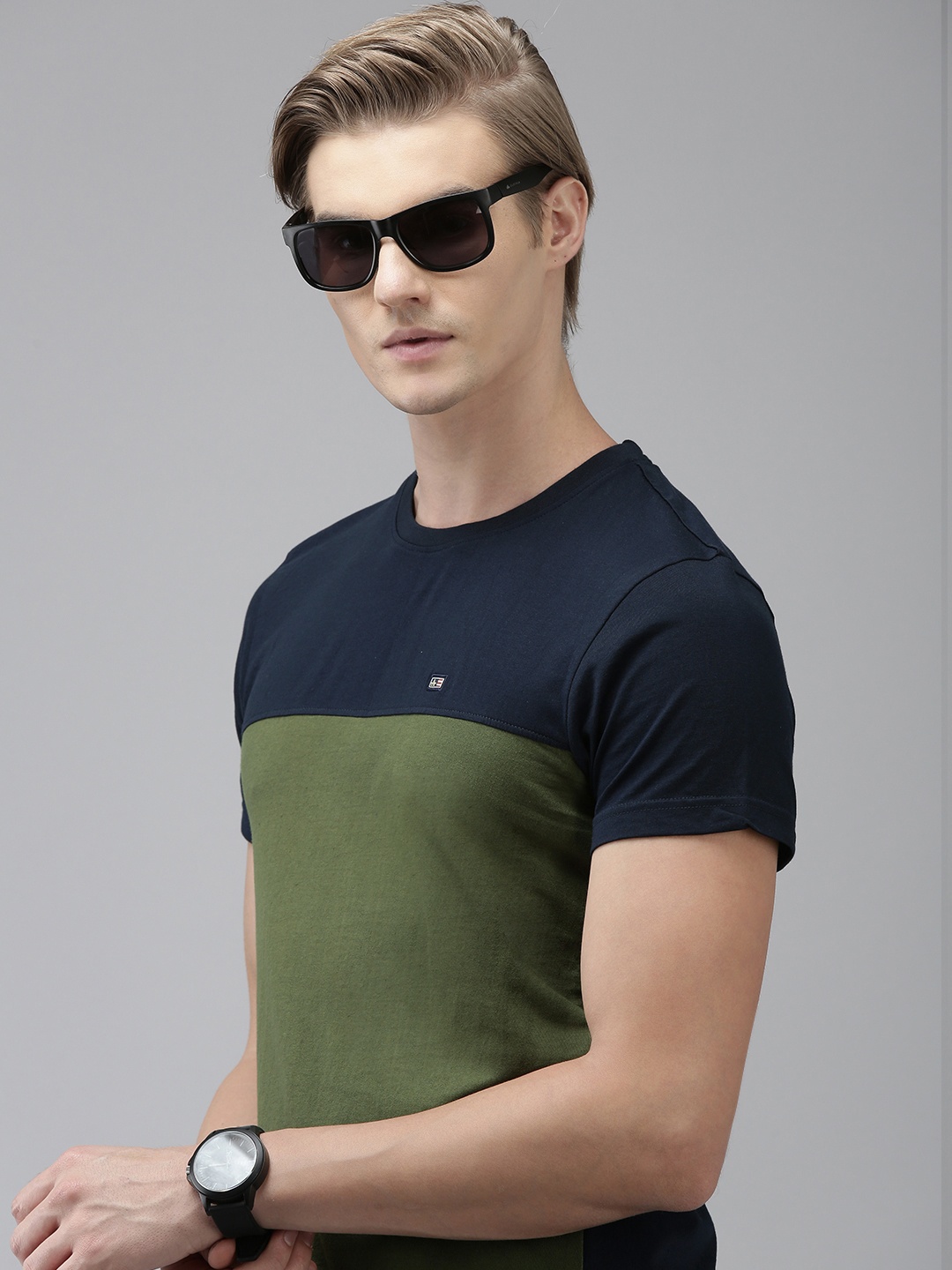 

Arrow Colourblocked Pure Cotton T-shirt, Green