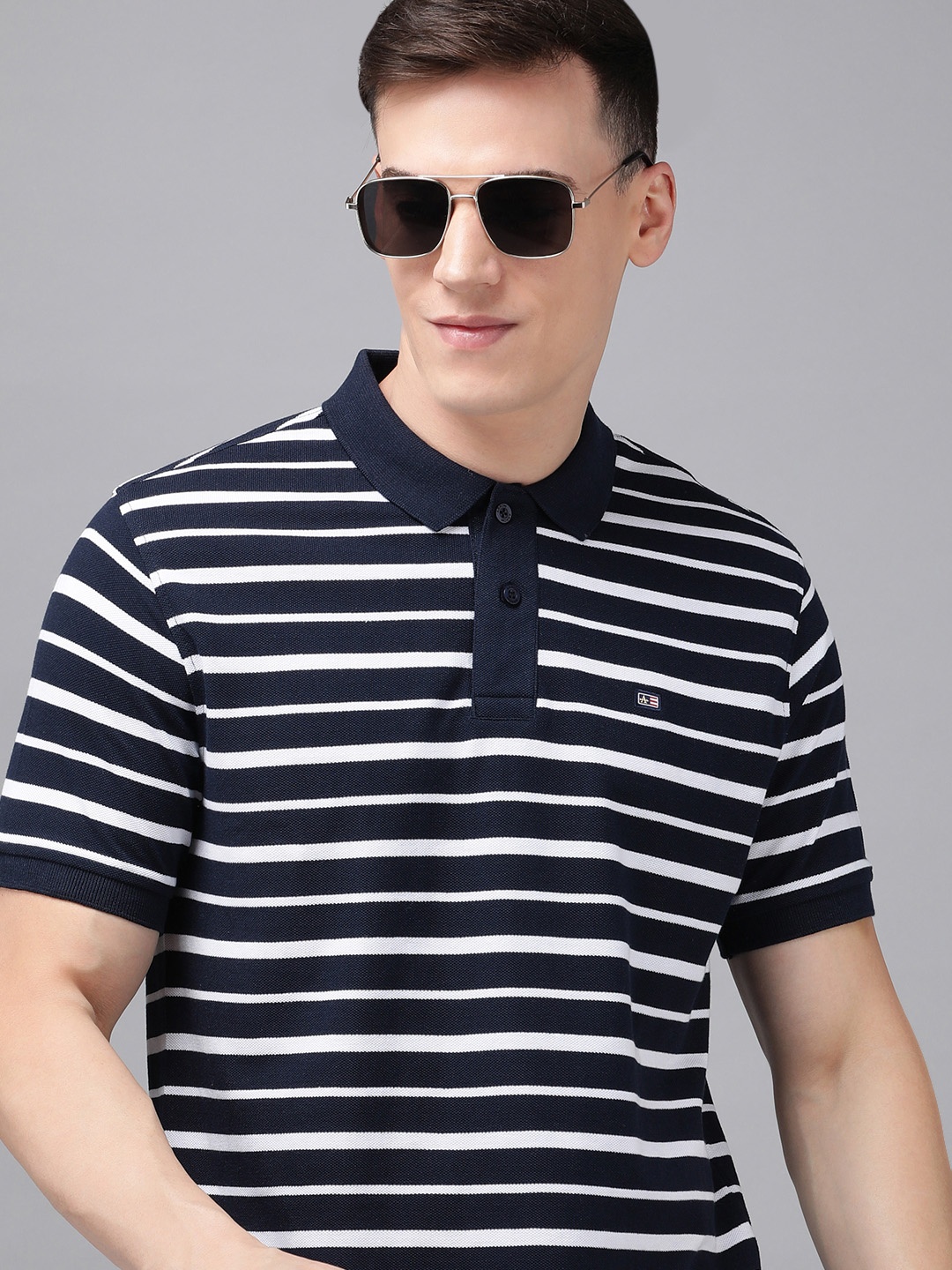 

Arrow Men Striped Polo Collar Applique T-shirt, Navy blue