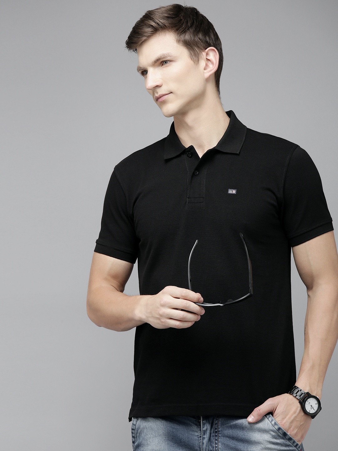 

Arrow Men Solid Short Sleeves Polo Collar T-shirt, Black