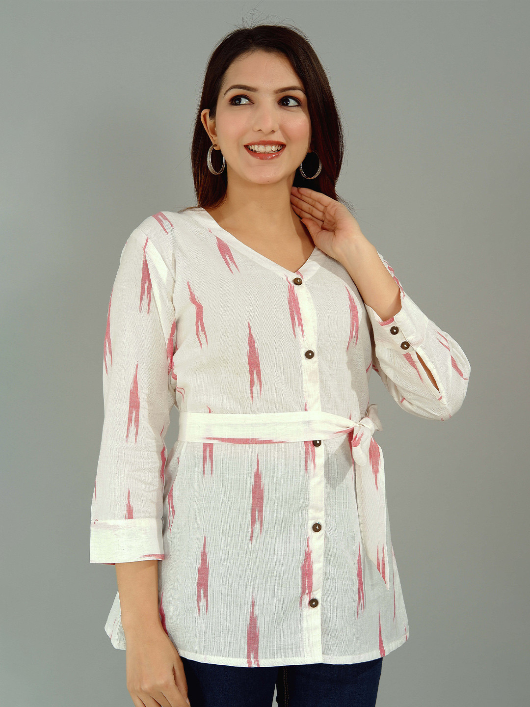 

Tetalee Geometric Printed V-Neck Cuffed Sleeves Top with Belt, White