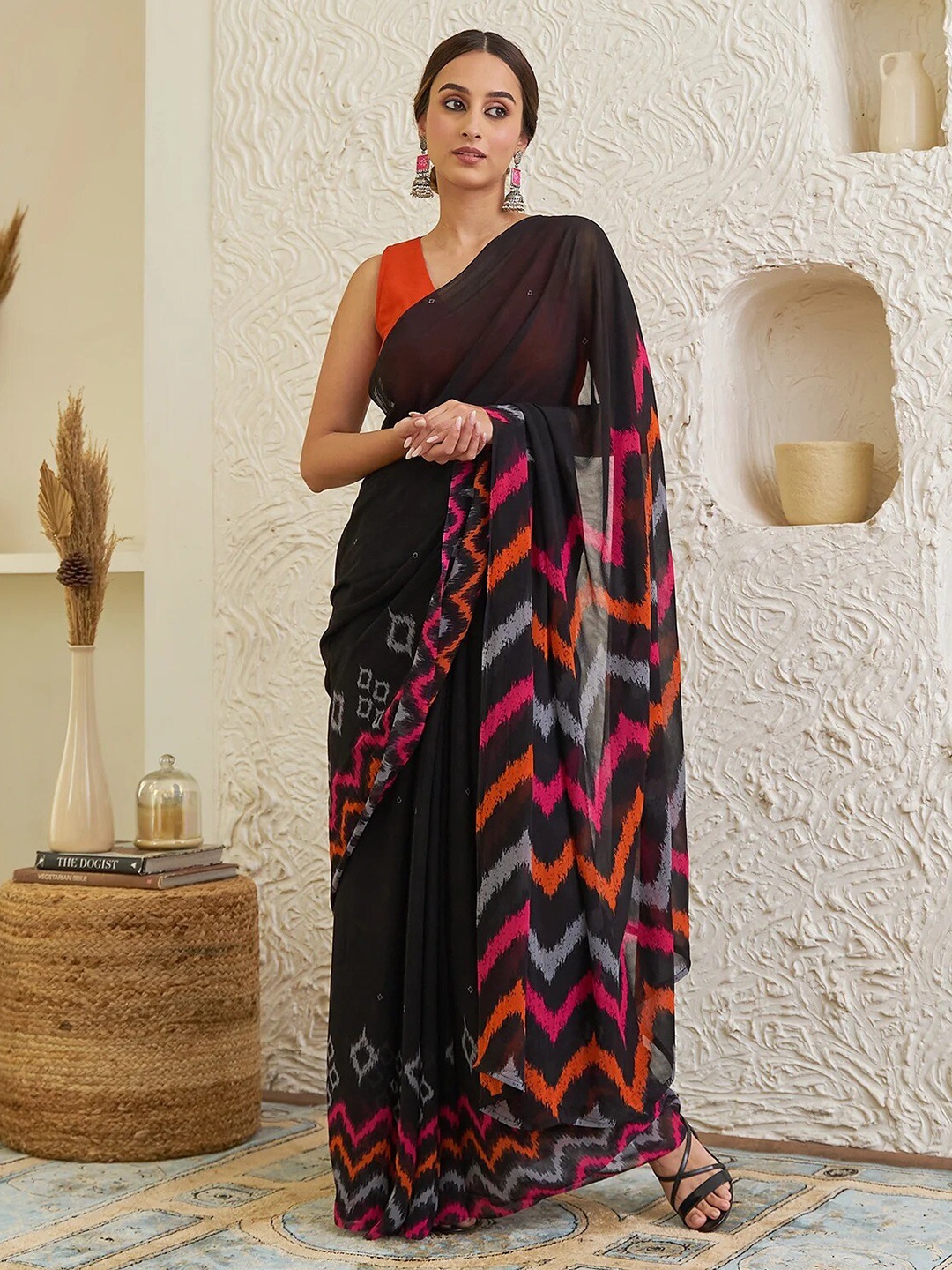 

Rustorange Ethnic Motifs Printed Pure Georgette Saree, Black
