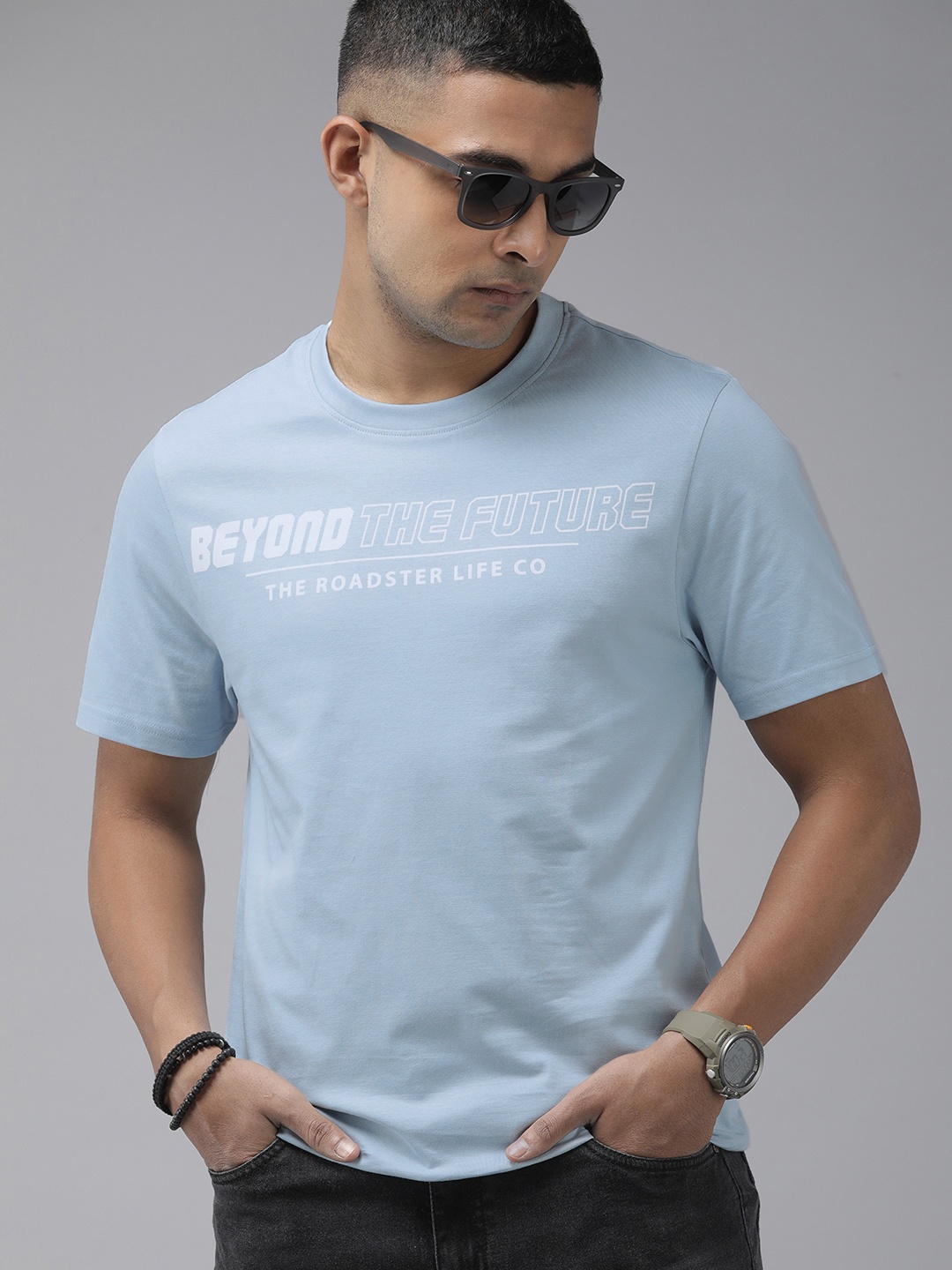 

Roadster Men Blue Typography Printed Pure Cotton T-shirt