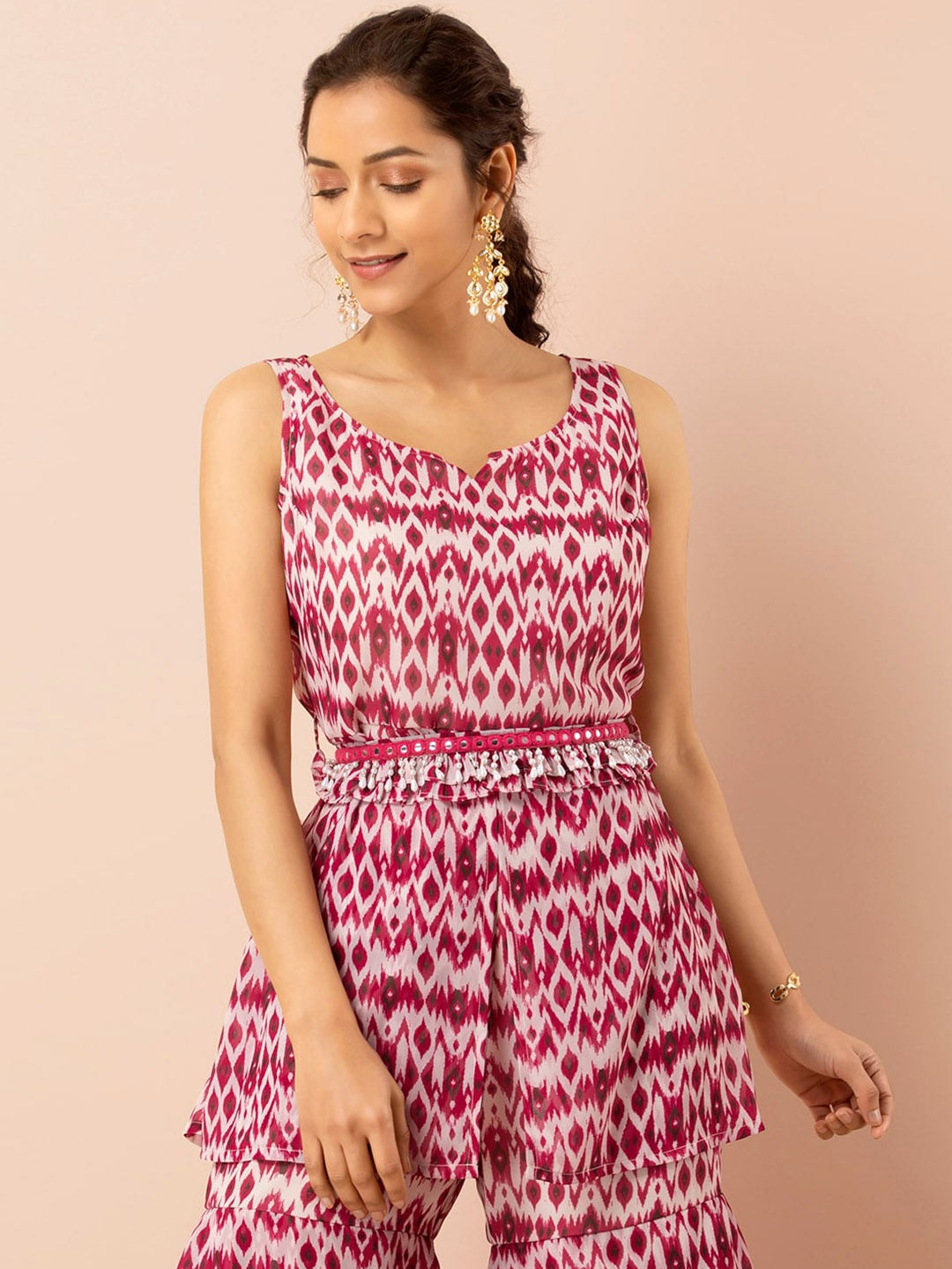 

INDYA Abstract Printed Front Slit Kurti with Attached Fringe Belt, Pink