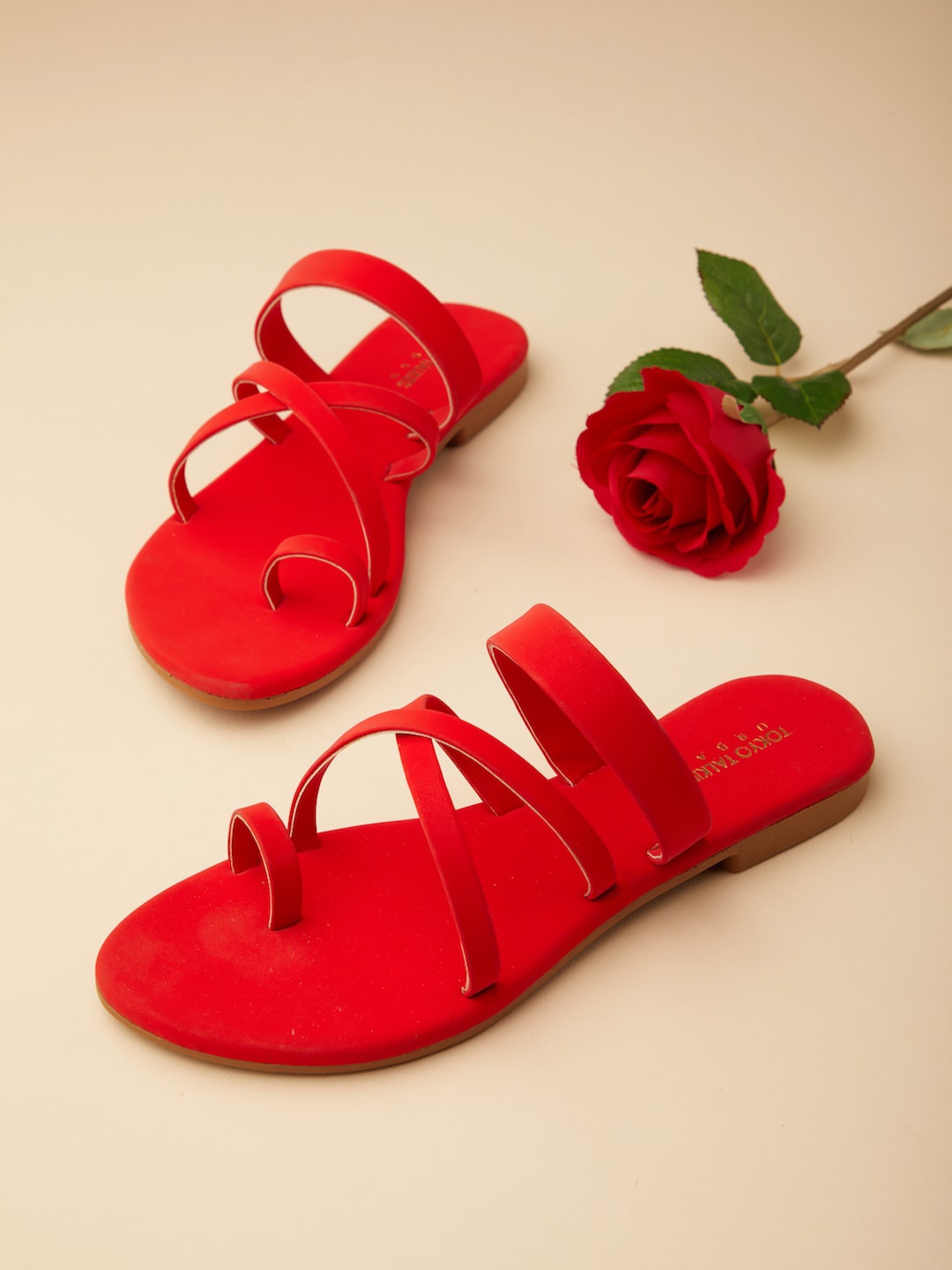 

Tokyo Talkies Strappy One Toe Flats, Red
