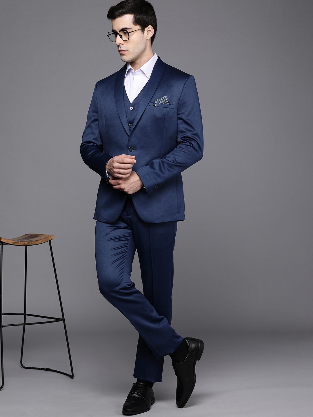

Theme Solid Slim Fit 3-Piece Tuxedo Party Suit, Navy blue