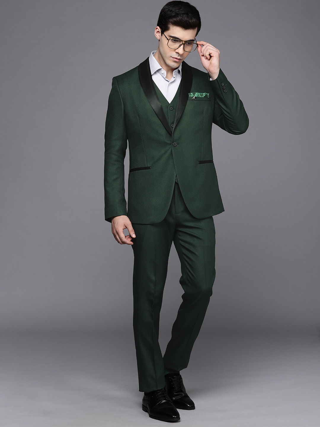 

Theme Solid Slim Fit 3-Piece Tuxedo Party Suit, Green