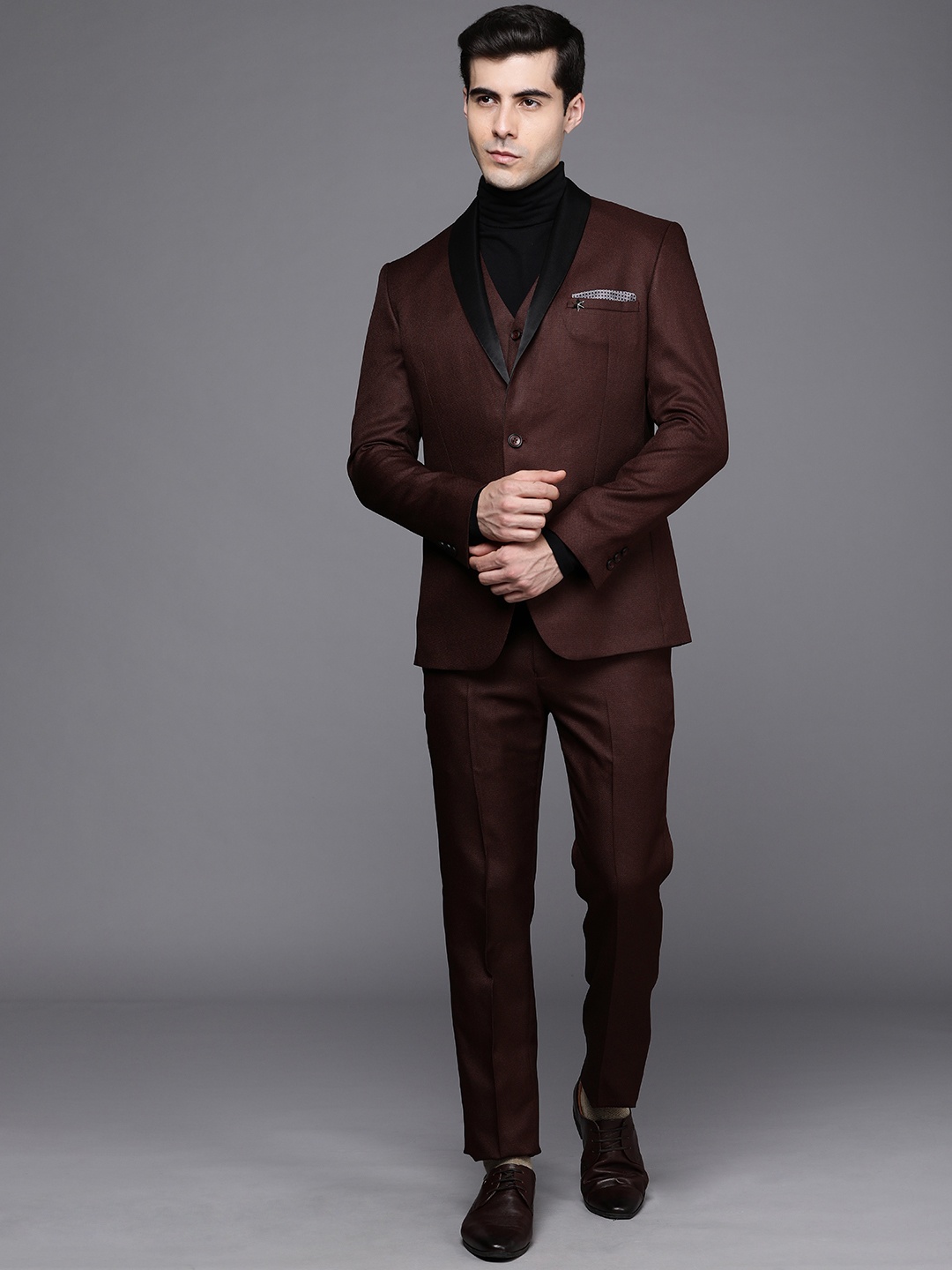 

Theme Solid Slim Fit 3 Piece Suit, Maroon