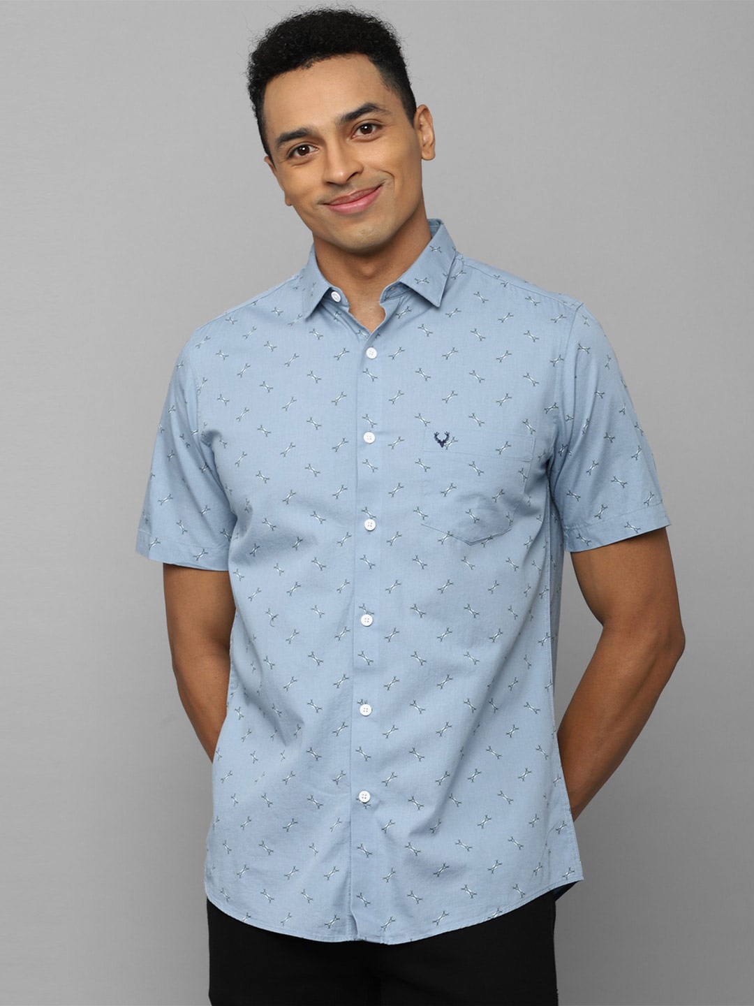 

Allen Solly Conversational Printed Slim Fit Pure Cotton Casual Shirt, Blue