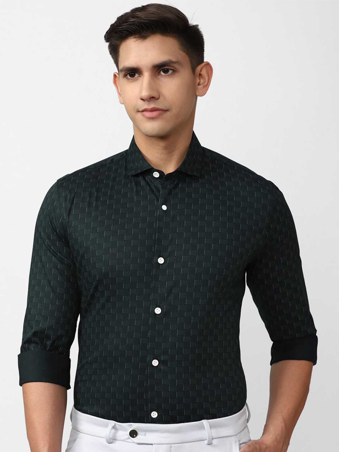 

Peter England Slim Fit Checked Formal Shirt, Green