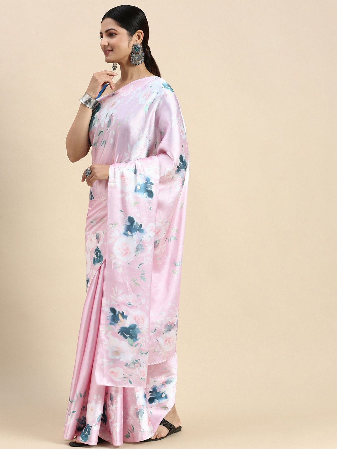 

AVANSHEE Floral Printed Satin Saree, Pink