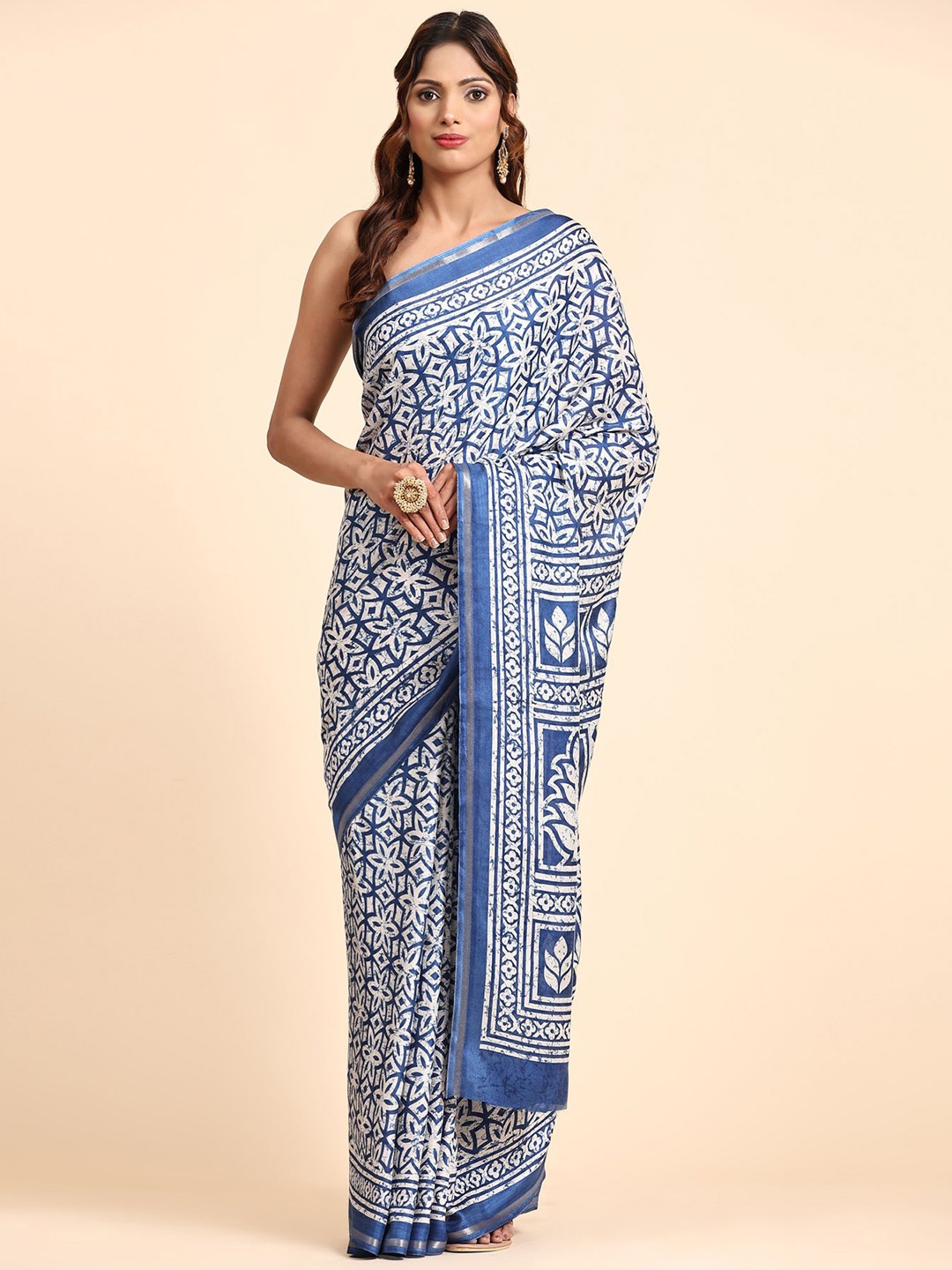 

AVANSHEE Floral Printed Silk Cotton Saree, Blue
