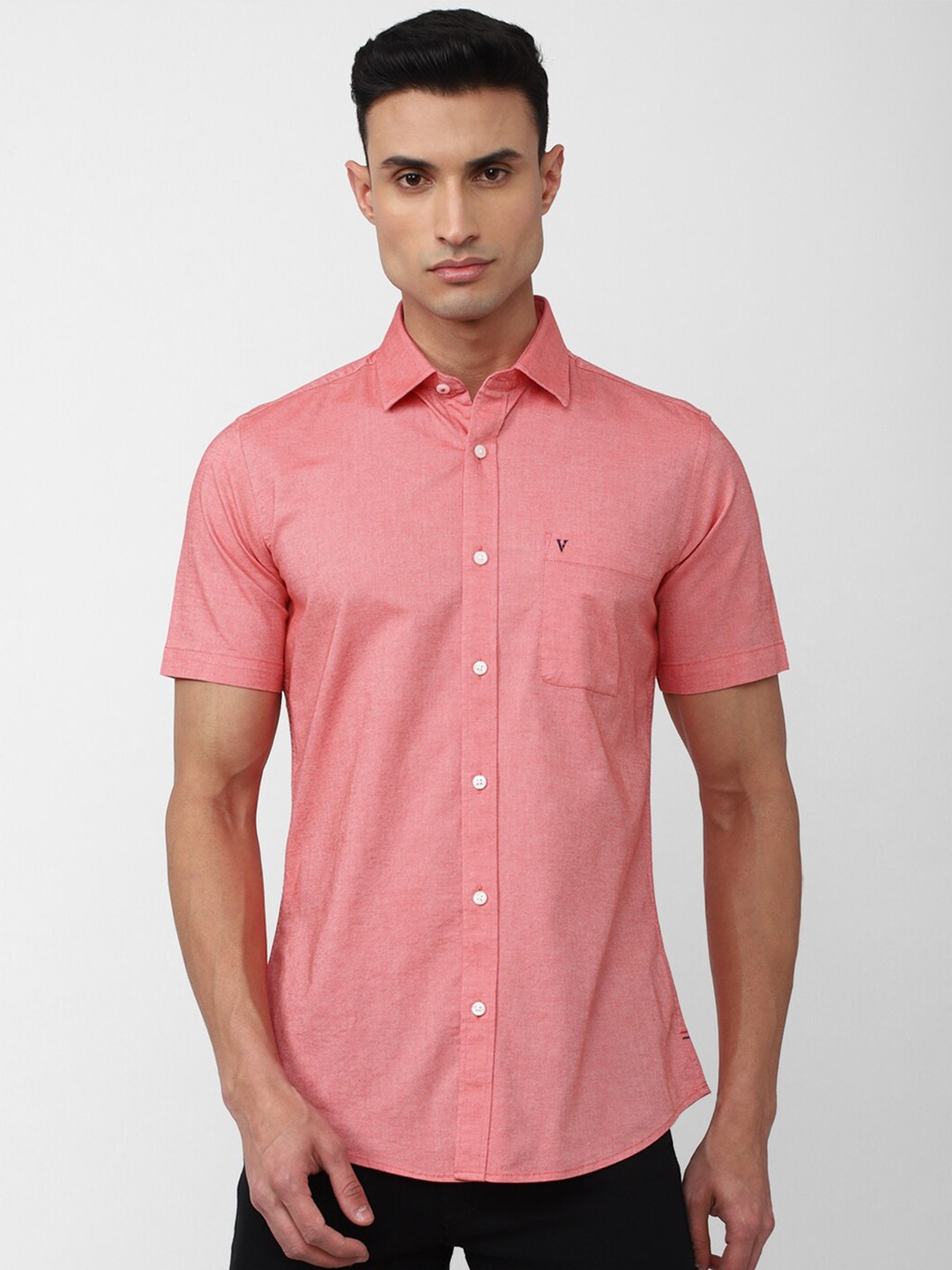 

Van Heusen Sport Spread Collar Slim Fit Pure Cotton Casual Shirt, Pink