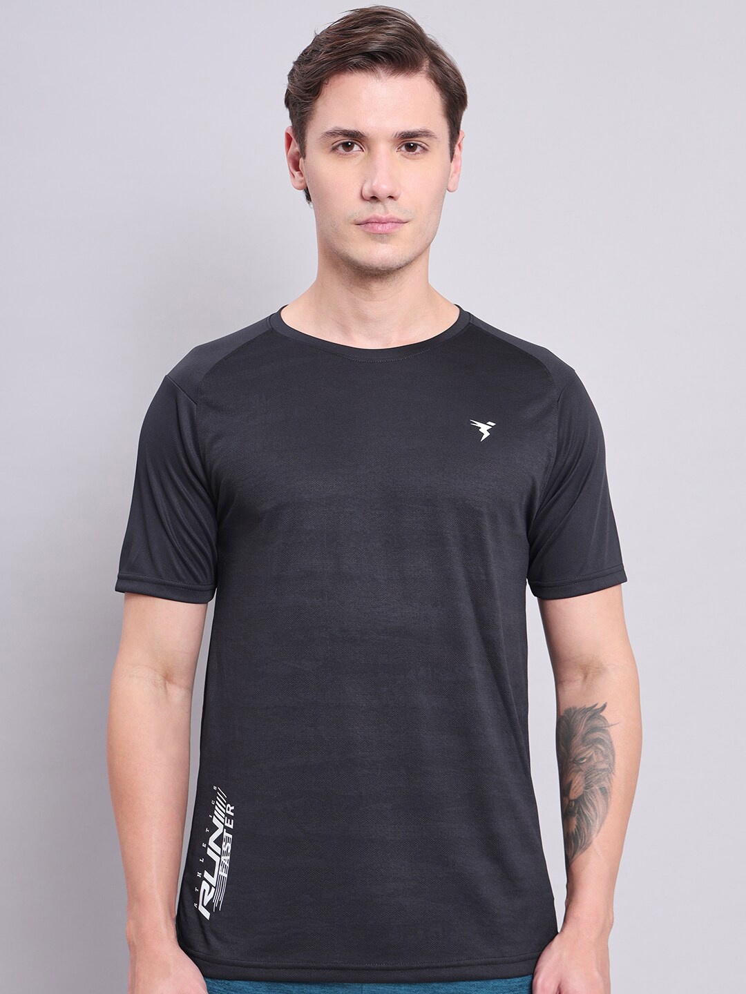 

Technosport Antimicrobial Raglan Sleeve Training or Gym T-shirt, Black
