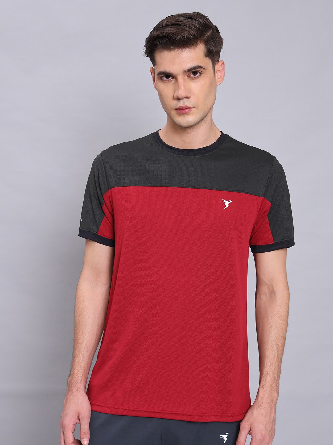 

Technosport Colourblocked Antimicrobial Training or Gym Sports T-shirt, Red
