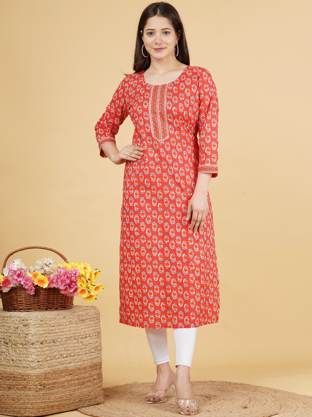 

KALINI Floral Printed Gotta Patti Detail Kurta, Red