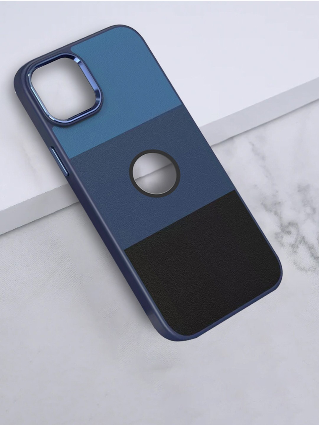 

Karwan Colourblocked Leather iPhone 14 Pro Phone Back Cover, Blue