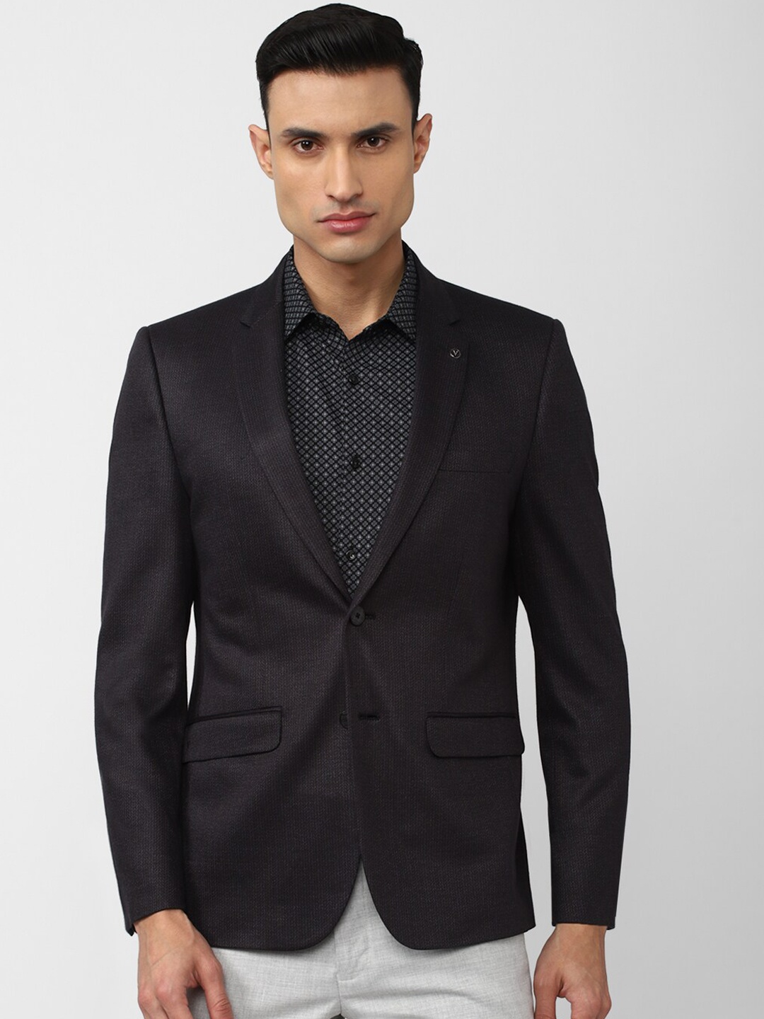 

Van Heusen Men Slim Fit Single Breasted Formal Blazer, Black