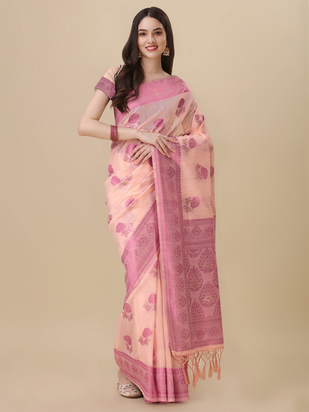 

Mitera Floral Woven Design Silk Cotton Banarasi Saree, Peach