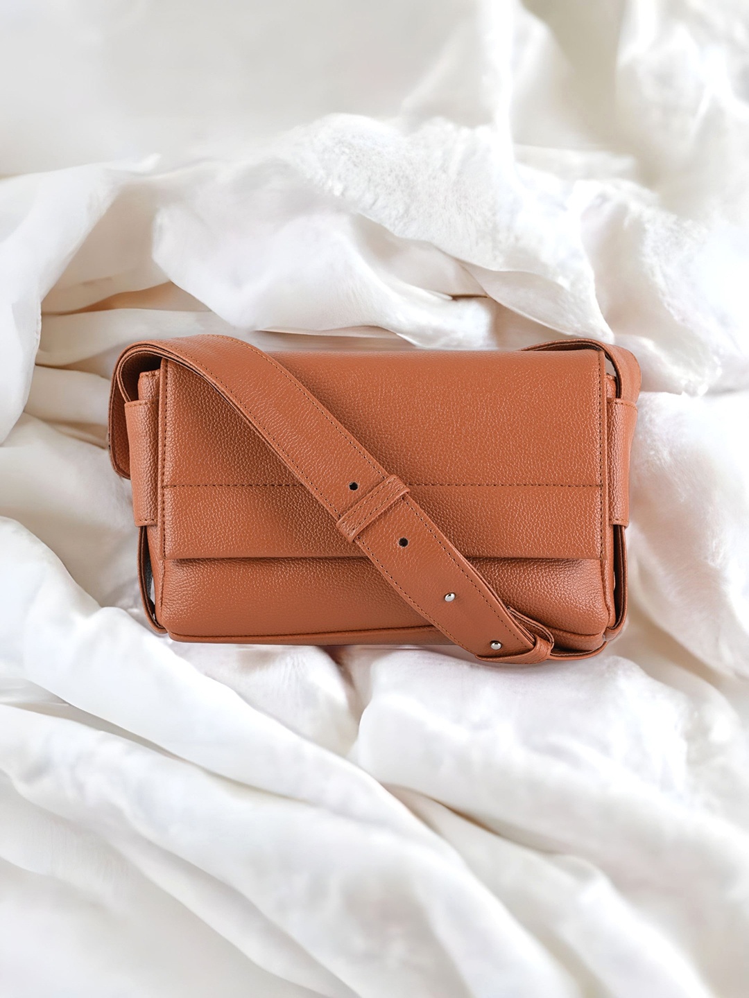 

Toteteca PU Sling Bag, Tan