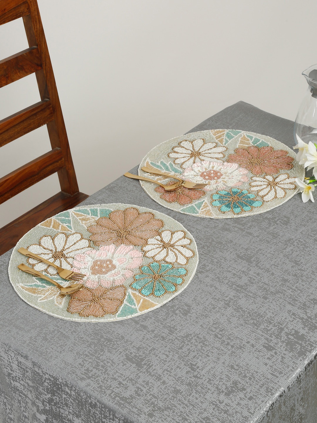

HOSTA HOMES 2 Pcs Pink & White Floral Embellished Table Placemats