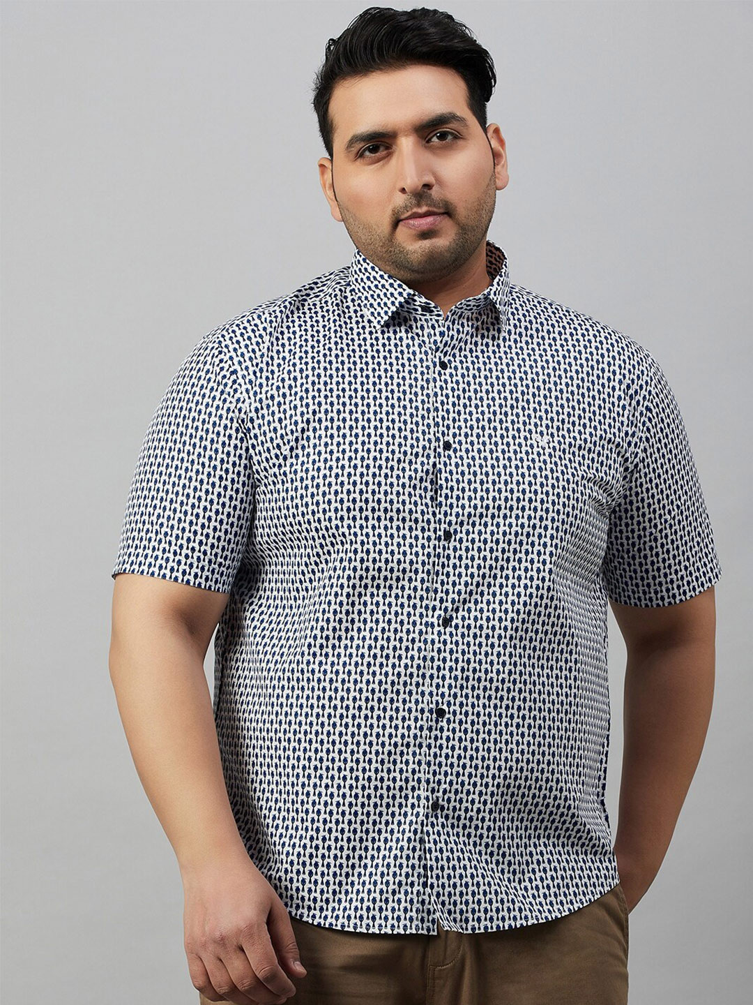 

SHOWOFF Plus Plus Size Micro Ditsy Printed Cotton Casual Shirt, White