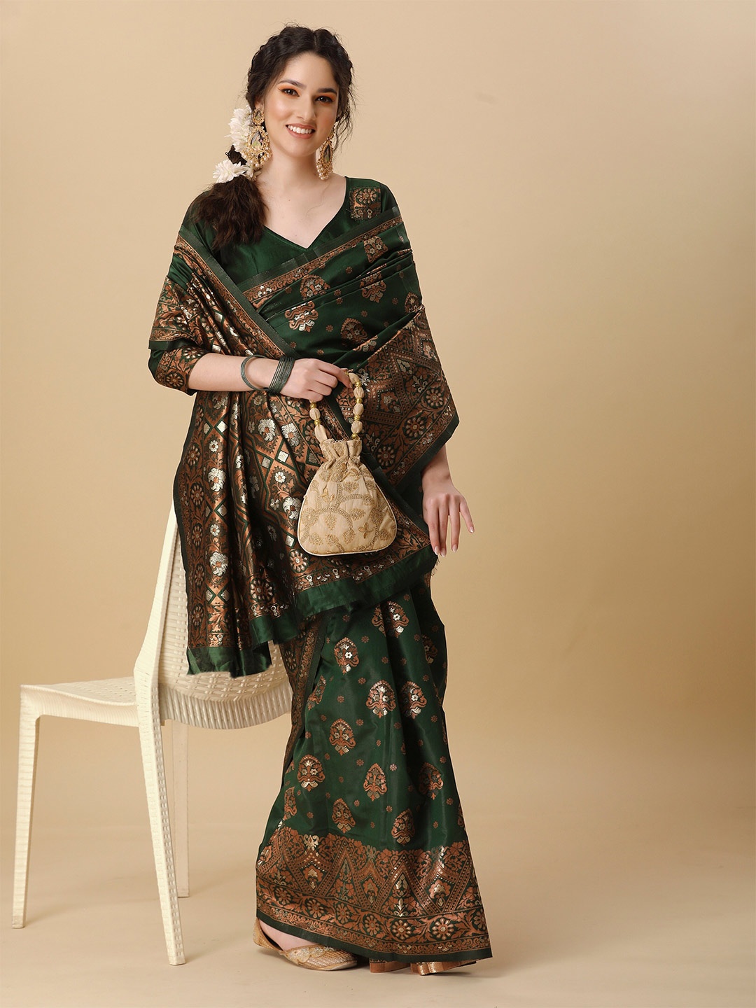 

KALINI Women Woven Design Zari Silk Blend Banarasi Saree with Blouse Piece, Green