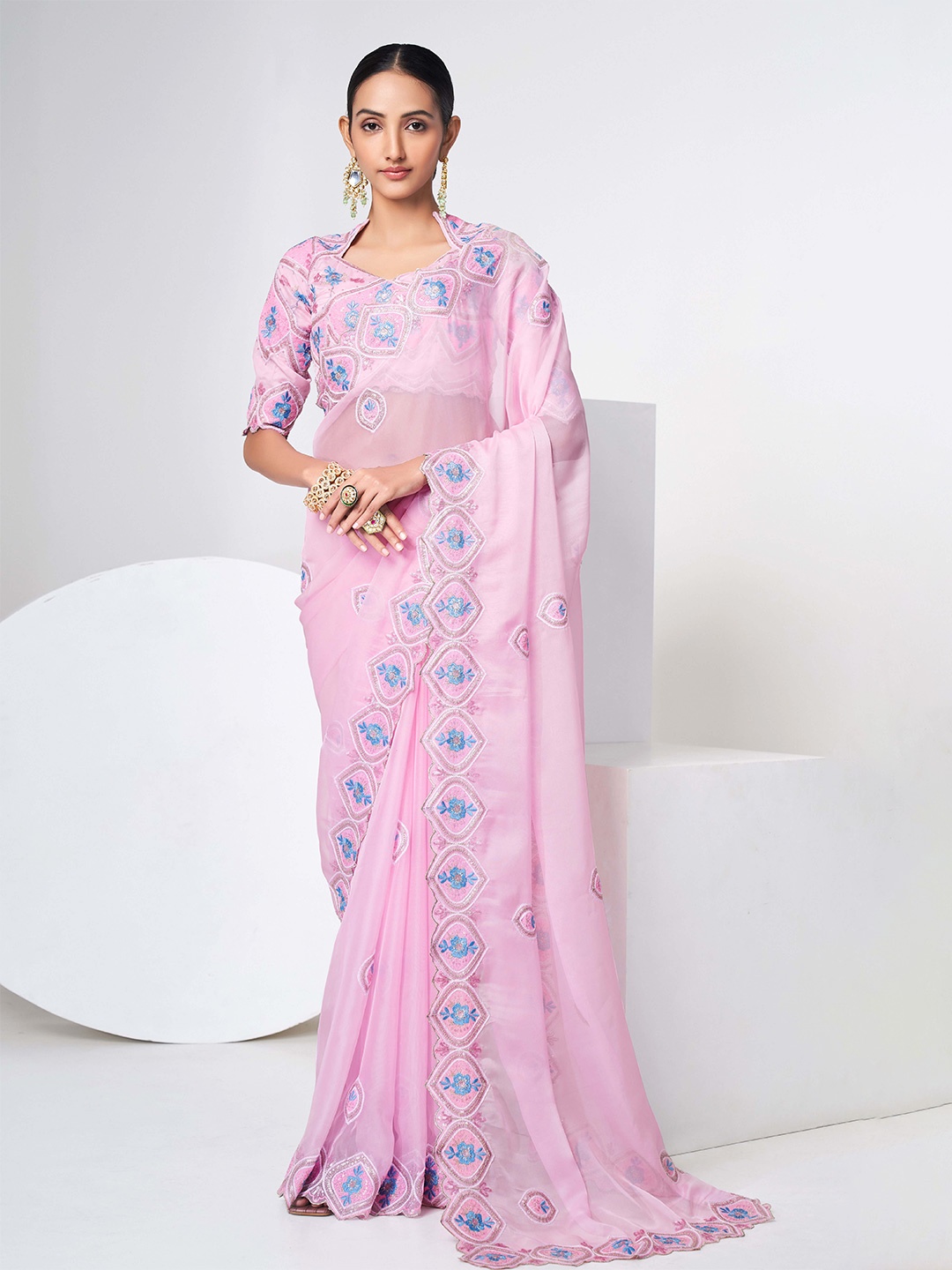 

Fusionic Ethnic Motifs Embroidered Organza Saree, Pink