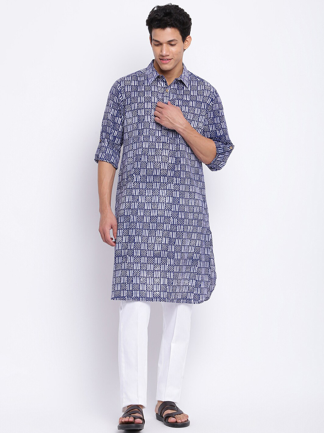 

Fabindia Shirt Collar Geometric Printed Pathani Cotton Kurta, Blue