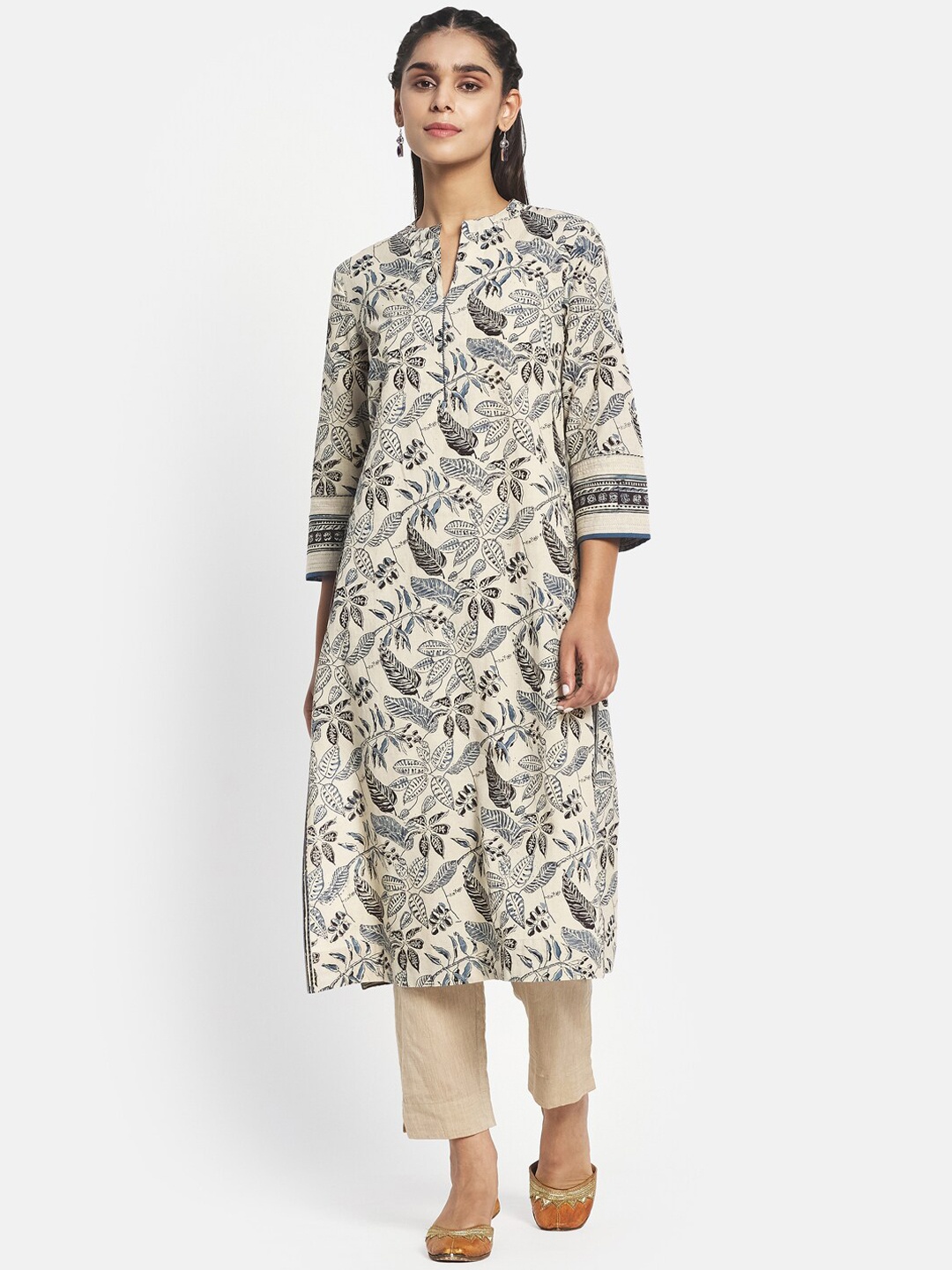 

Fabindia Floral Printed Band Collar Pure Cotton Kurta, Off white
