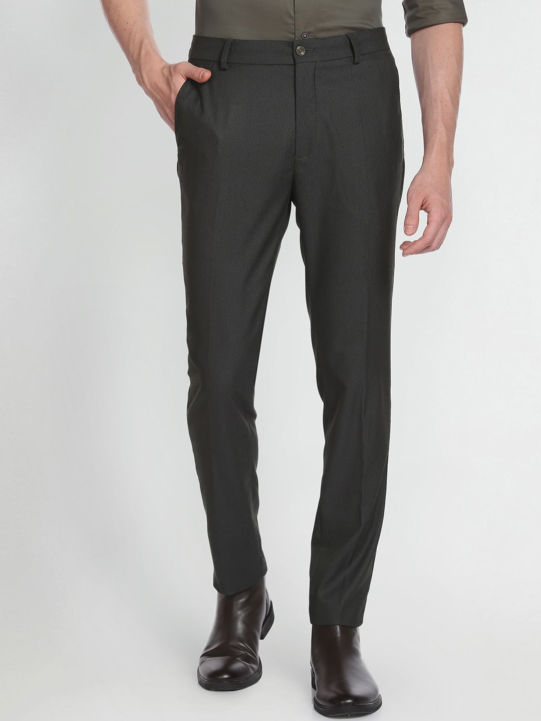

Arrow New York Men Textured Slim Fit Mid-Rise Formal Trousers, Olive