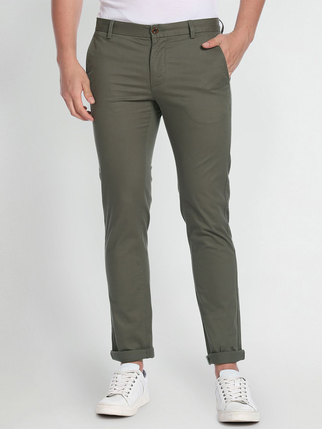 

Arrow Sport Men Slim Fit Low-Rise Trousers, Green