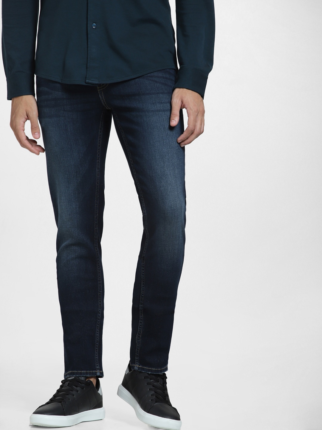 

Jack & Jones Men Skinny Fit Low-Rise Light Fade Cotton Jeans, Blue