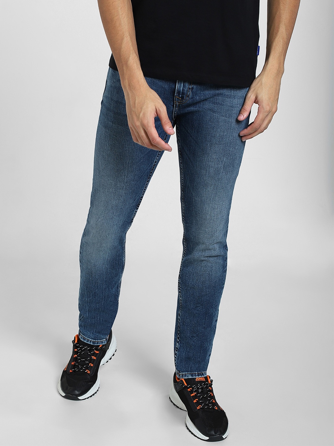 

Jack & Jones Men Skinny Fit Low-Rise Light Fade Jeans, Blue