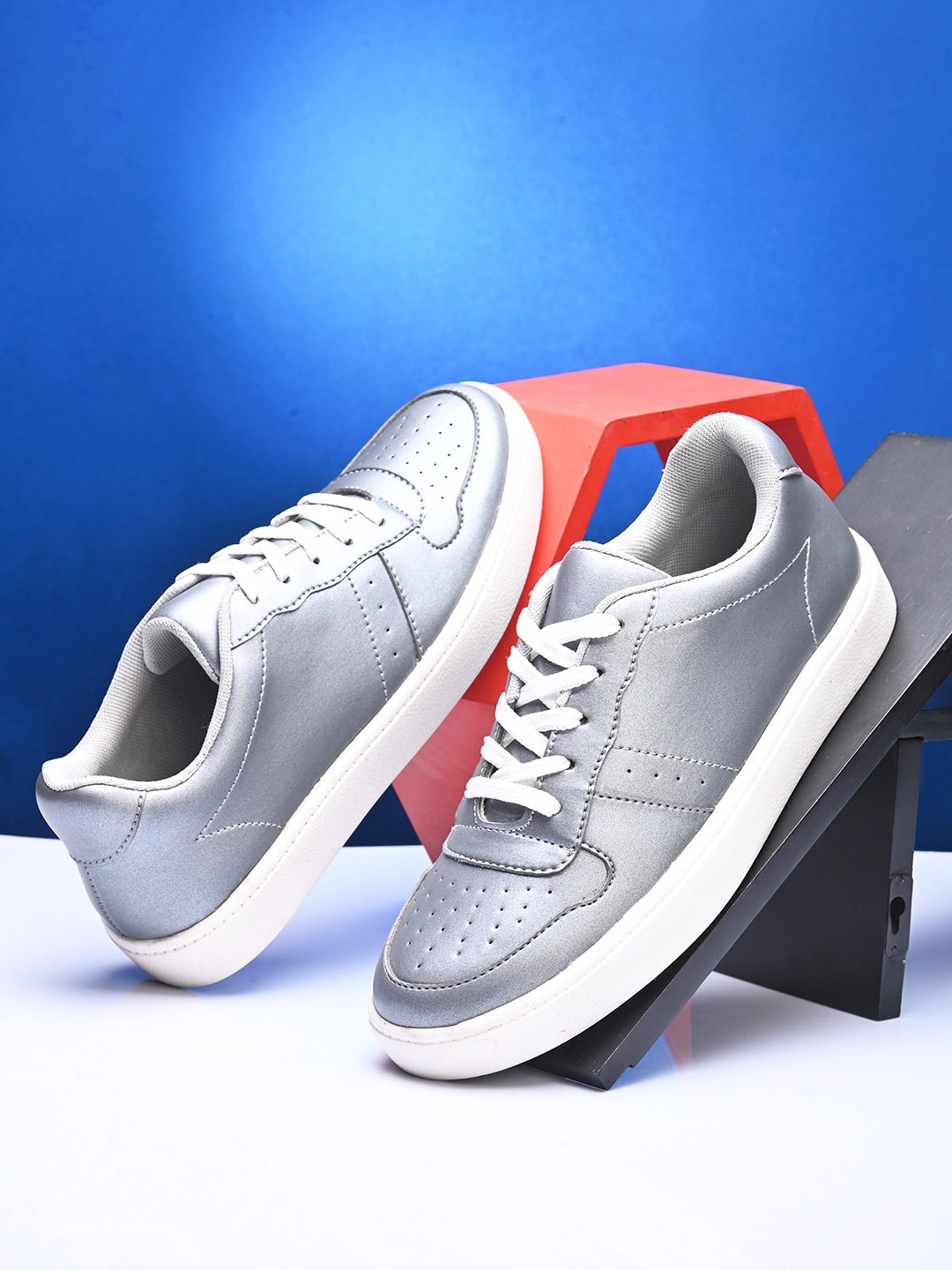 

DressBerry Women Perforations Lightweight Comfort Insole Basics Sneakers, Grey