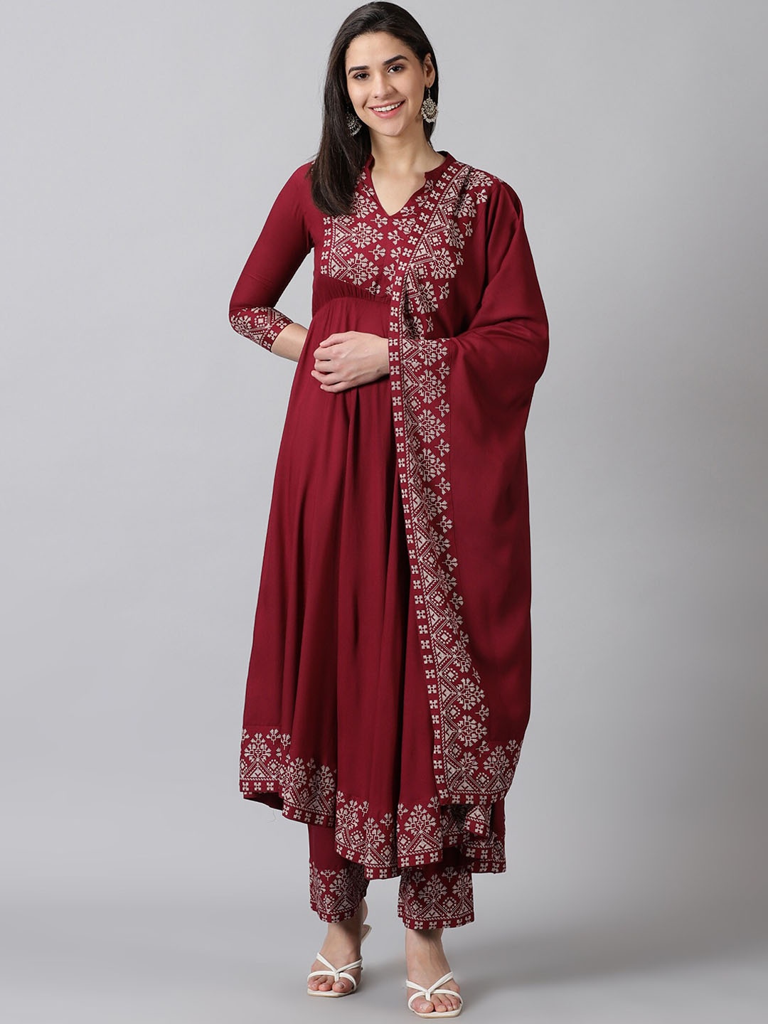 

DRESSAR Ethnic Motifs Printed Anarkali Kurta with Trousers & Dupatta, Maroon