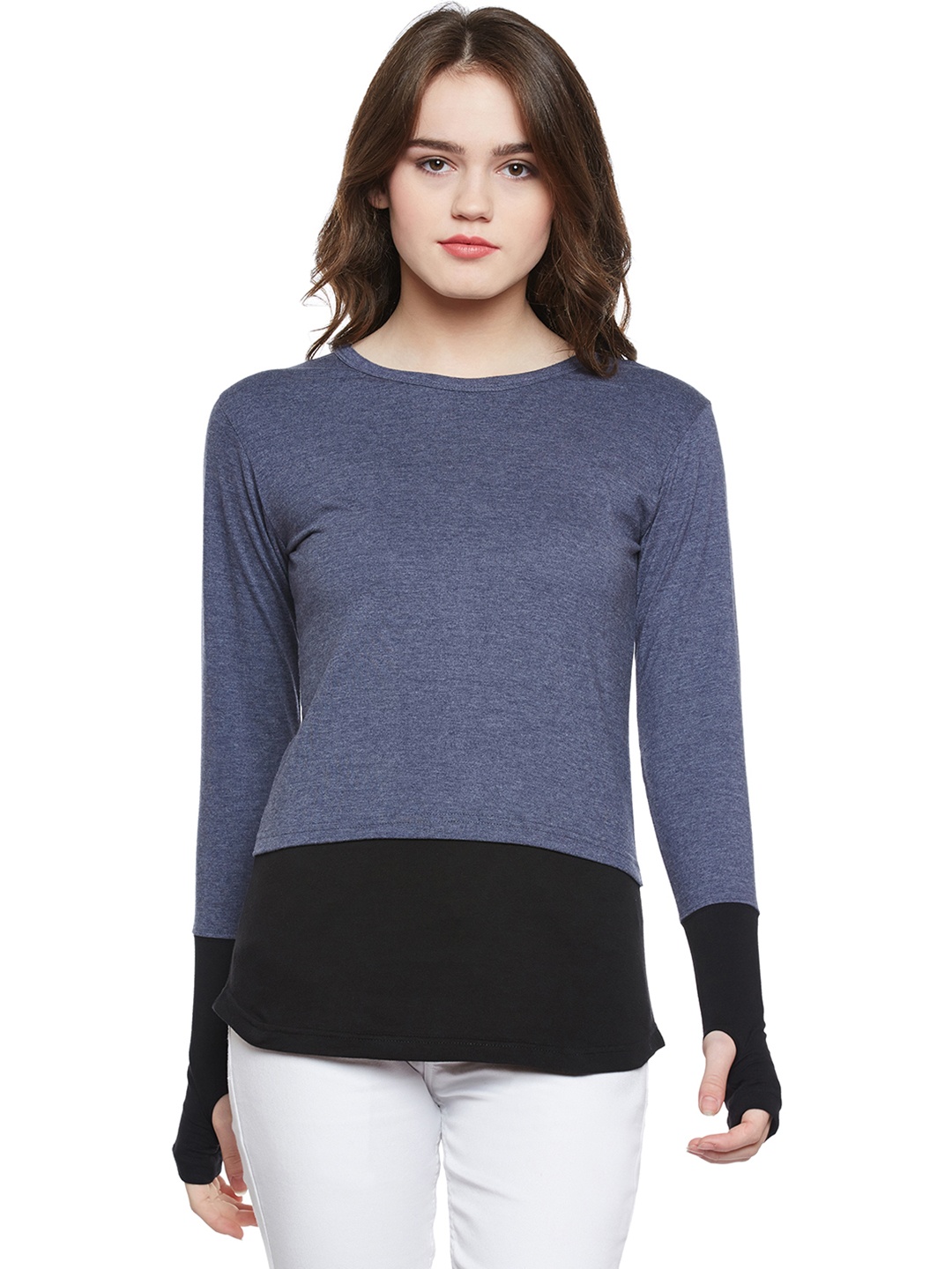 Hypernation Women Blue & Black Colourblocked Round Neck T-shirt
