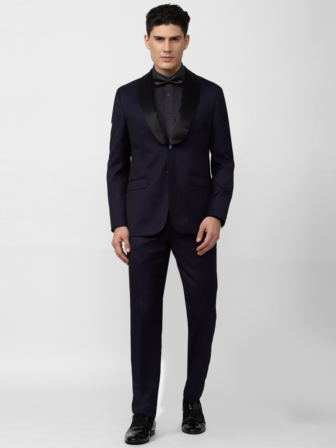 

Van Heusen 2-Piece Checked Single-Breasted Slim-Fit Suit, Navy blue