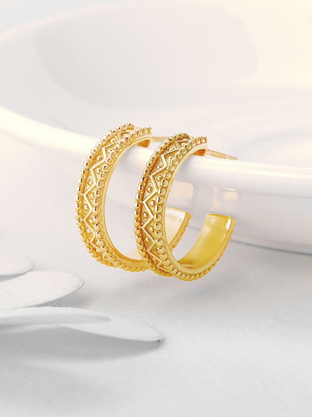 

GIVA 925 Sterling Silver Gold-Plated Contemporary Half Hoop Earrings