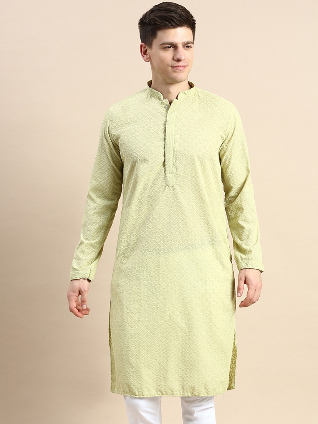 

Sanwara Ethnic Motifs Embroidered Chikankari Cotton Kurta, Lime green