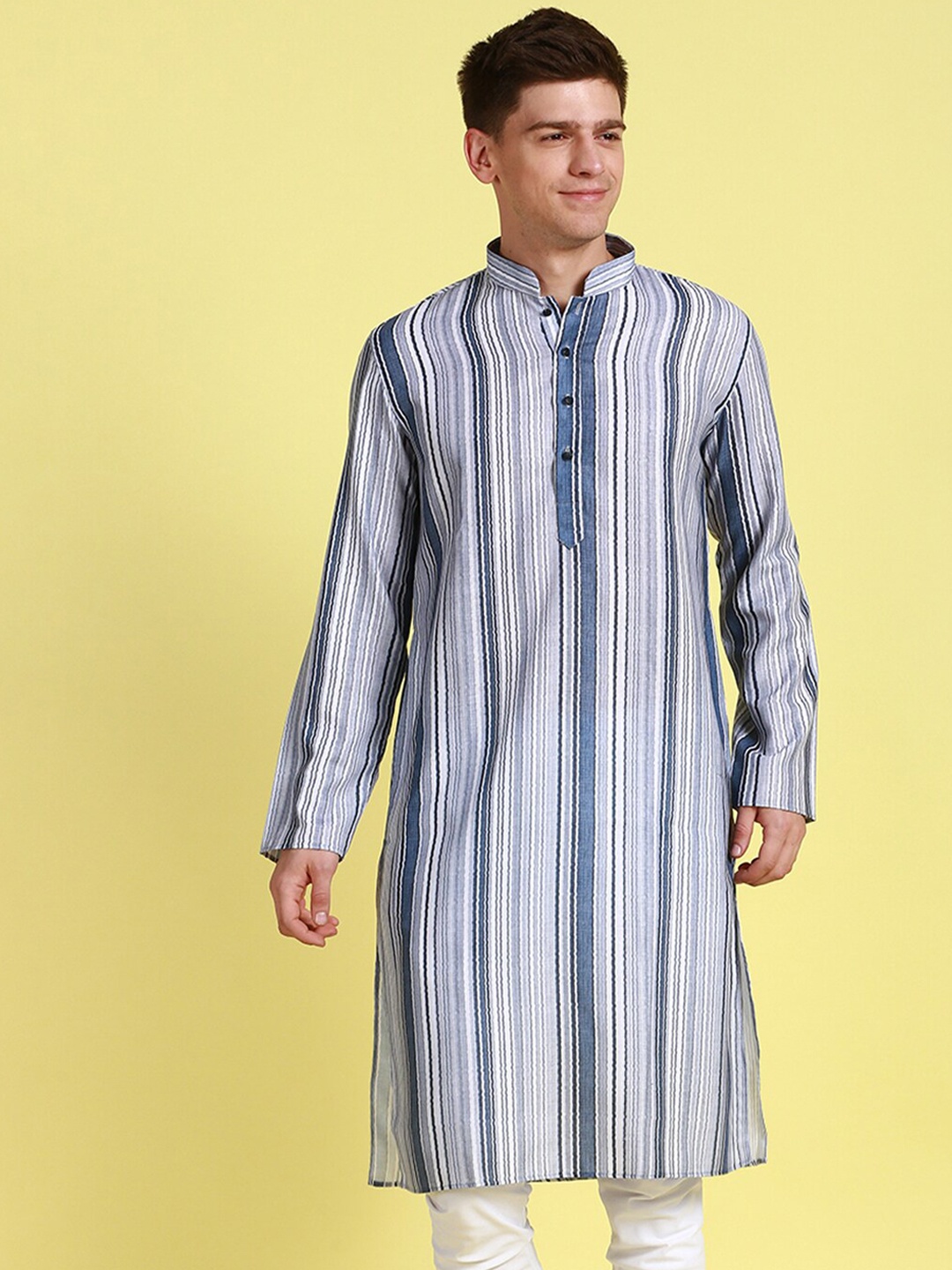 

Sanwara Men Striped Straight Cotton Kurta, Grey