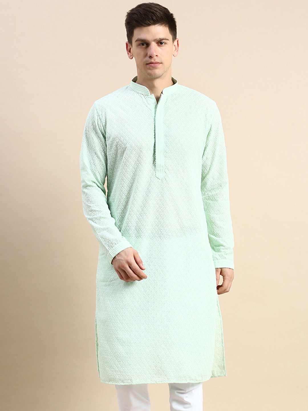 

Sanwara Ethnic Motifs Embroidered Chikankari Kurta, Green