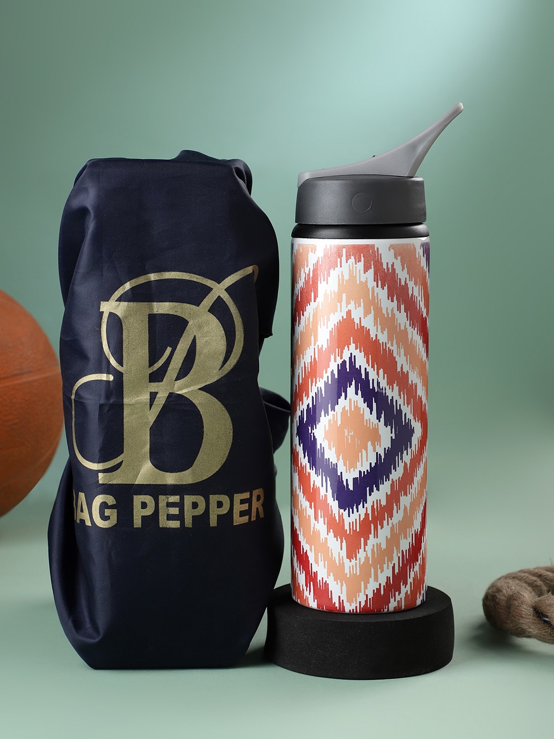 

Bag Pepper White Ikkat Printed Water Bottle With Advanced Leak Proof Protection Bag 750 ML